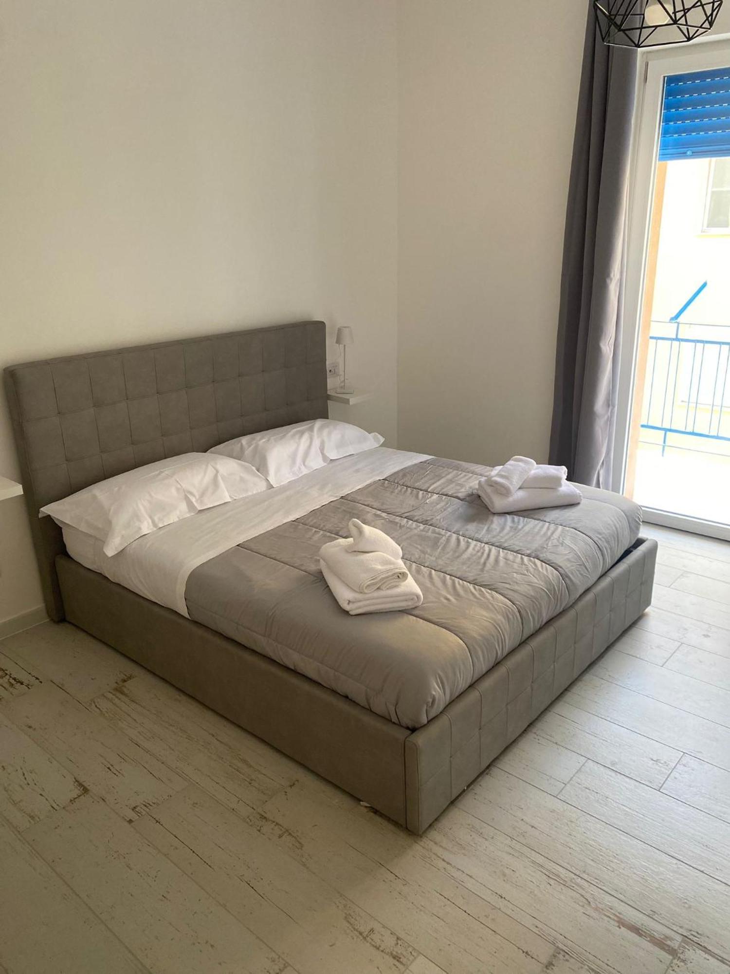 Maison Appartaments Bari Luaran gambar
